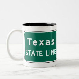 Texas State Line Road Sign Två-Tonad Mugg