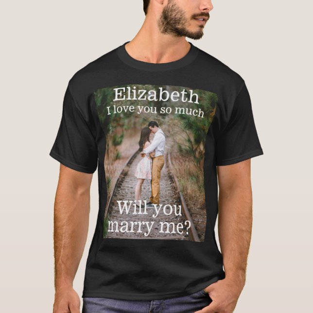 Text Giftermål Frieri Photo Marry Me Black T Shirt (Framsida)