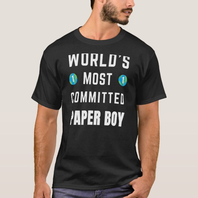 Text som säger världens mest engagerade Pappra poj T Shirt (Framsida)