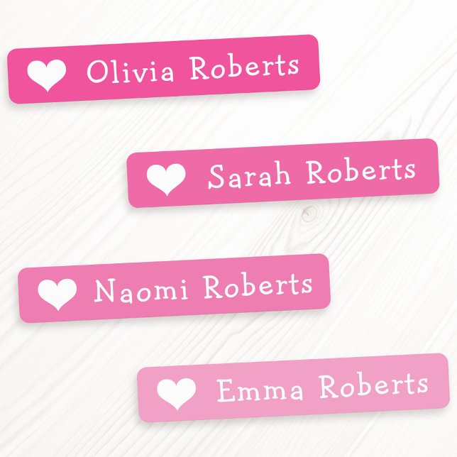 Textilier av rosa av textil klistermärke (Cute hearts text pink fabric clothing labels)