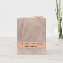 Texturerad utskrift av rosa strukturerad utskrift inbjudan