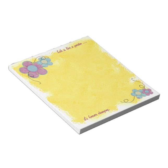 Texturerade blommor (gult) anteckningsblock (Vinklad)