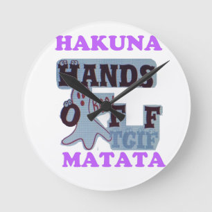 TGIF Hakuna Matata Händer av Boo Funny Ansikte Rund Klocka