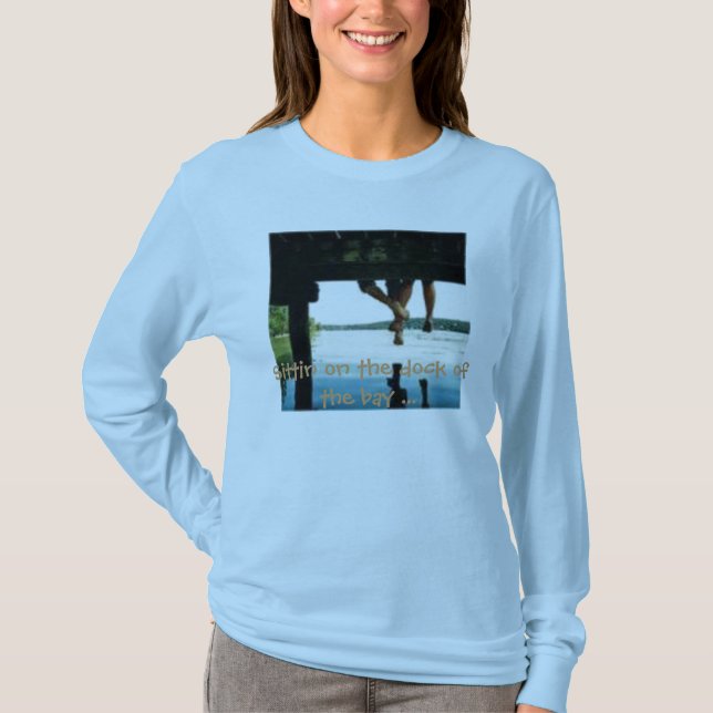 th_deck Sittin på skeppsdockan av fjärden… Tee (Framsida)