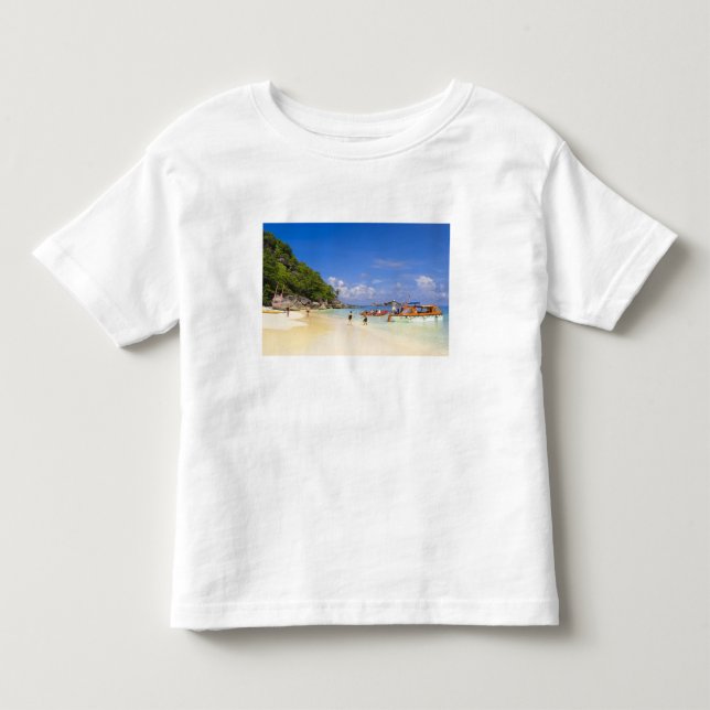 Thailand, Andaman Sea. Passagerare på land Tröja (Framsida)