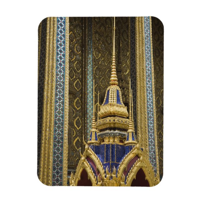 Thailand, Bangkok. Detaljer av utsmyckad Magnet (Vertikal)