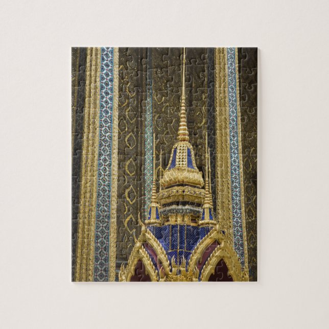 Thailand, Bangkok. Detaljer av utsmyckad Pussel (Vertikal)