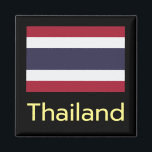 Thailand Magnet<br><div class="desc">Konungariket Thailands historia:Konungariket Thailands färgade flagga, genom Rama VI-royalet den 28 september 1917, visar den fantastiska skönheten och kulturen i Konungariket Thailand, och varje färg på flagga återspeglar tydligt detta. Den vita på flagga representerar renheten hos Buddha, den blå är Royalty och den röda, som blod, är folket i landet....</div>
