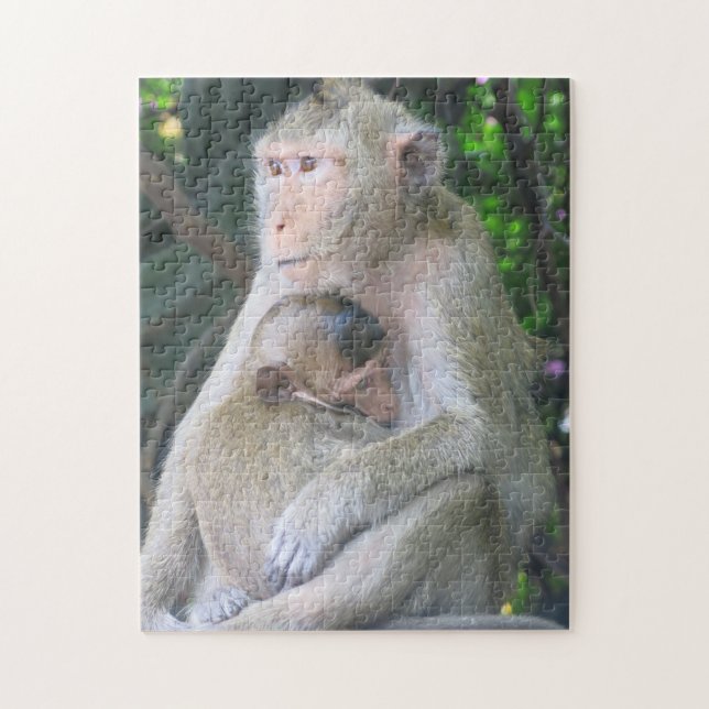 Thailand Monkey Mor och Child Hug Pussel (Vertikal)