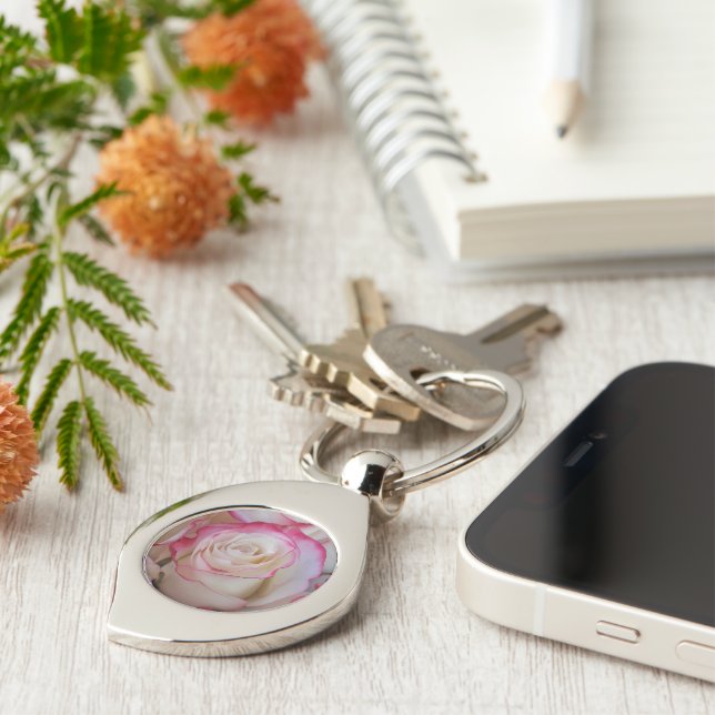 Thamar Swirl Silverfärgad Nyckelring (Sidan)