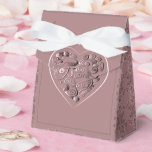 "Thank you" on dusty rose Presentaskar<br><div class="desc">Looking for that unique thank you favor box to show your appreciation? Then you've got your wish with my gorgeous original "thank you" heart graphic on none other than dusty rose pink! If you need help changing the color, I'll publish one with your color choice, just message me and I'll...</div>