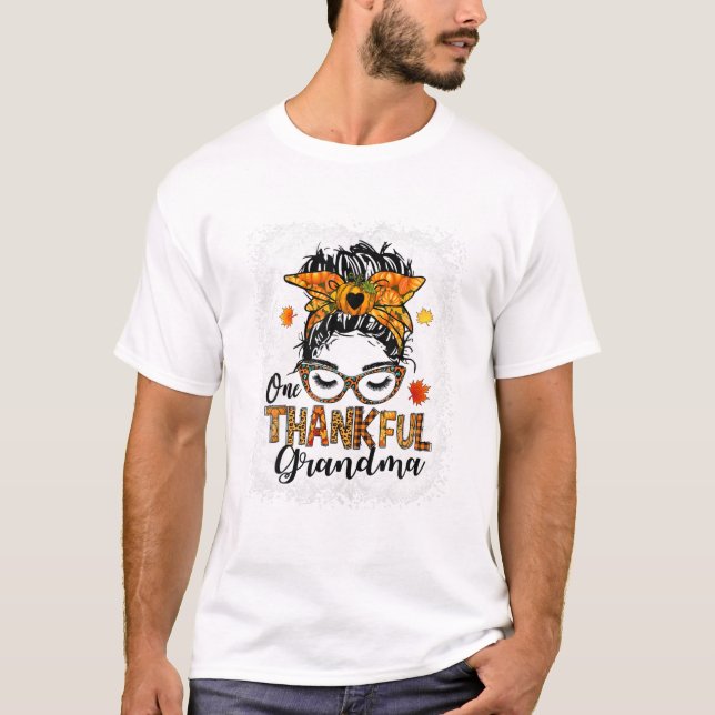 Thankful Grandma Messy Bun T Shirt (Framsida)