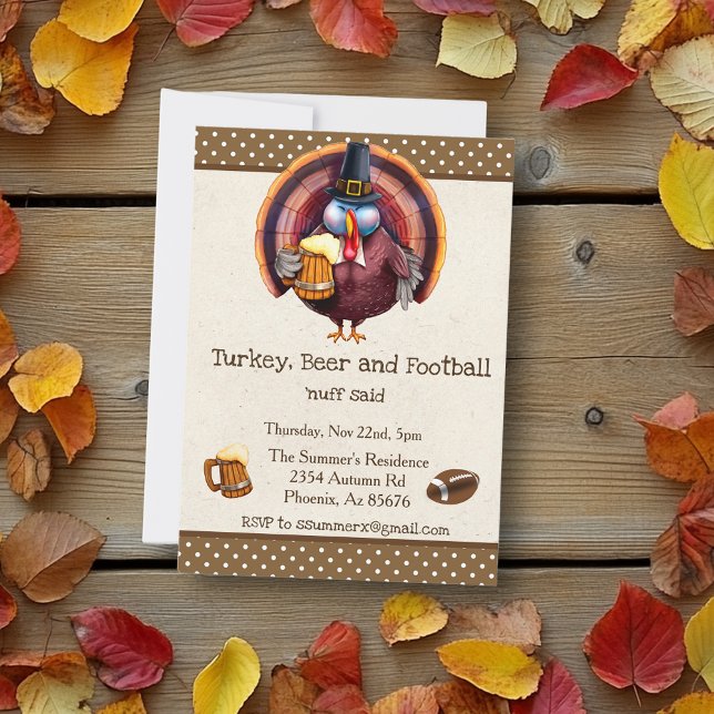 Thanksgiving Football Turkey Beer Funny Inbjudningar (Skapare uppladdad)