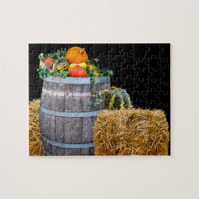 Thanksgiving Harvest Scene with Barrel and Product Pussel (Horisontell)