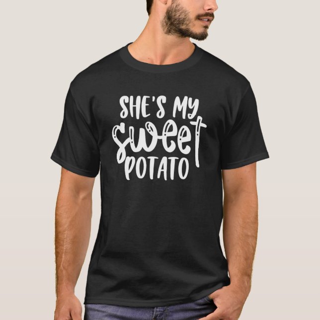 Thanksgiving som matchar Par. Hon är min sötpotat T Shirt (Framsida)