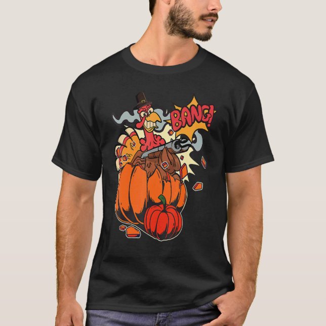 Thanksgiving Turkey With Pumpkin Shotgun T Shirt (Framsida)