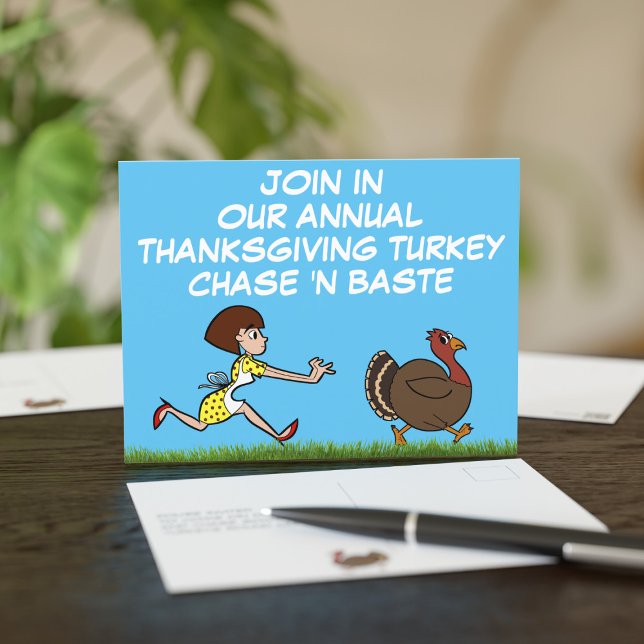 Thanksgiving Turkiet Chase and Baste Party vycard Helg Vykort (Chasing turkeys this Thanksgiving? A fun postcard to send to invite all your friends)