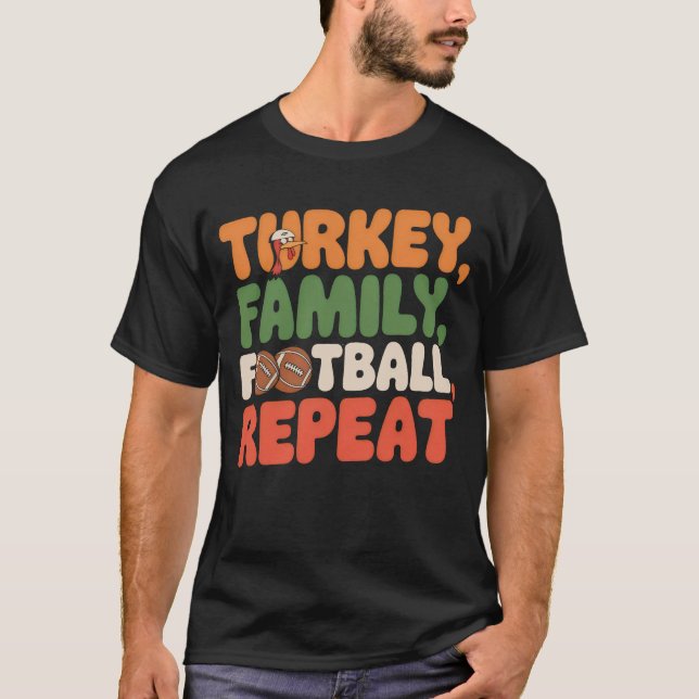 Thanksgiving Turkiet - Upprepning av fotboll i Tur T Shirt (Framsida)