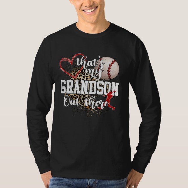 That's My Grandson Out There Baseball Grandma Moth T Shirt (Framsida)