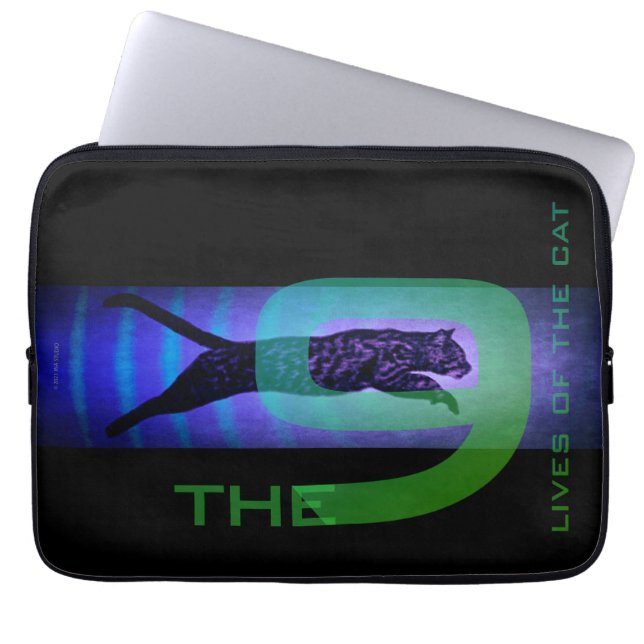 The 9 Lives of the Cat Electronics Bag Laptop Fodral (Framsidan)