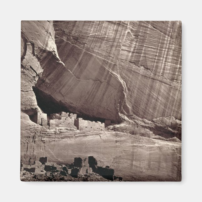 The Ancient Ruins of the Canyon de Chelle, 1873 (a Magnet (Framsidan)