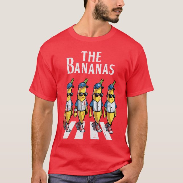 The Banana Crossing Funny Fruit Meme Parody Men Wo T Shirt (Framsida)