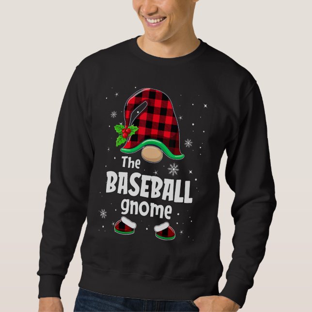The Baseball Gnome Buffalo Plaid Christmas Matchin Lång Ärmad Tröja (Framsida)