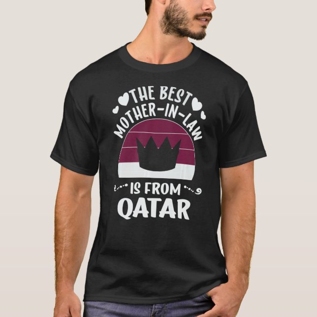 The Best Mother In Law Is Qatari Qatar Mothers Day T Shirt (Framsida)