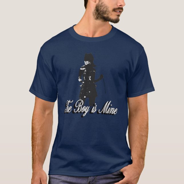 the boy is mine girl family t shirt (Framsida)