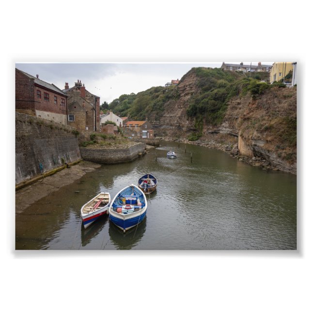 The Calm of Staithes Beck Fototryck (Framsidan)