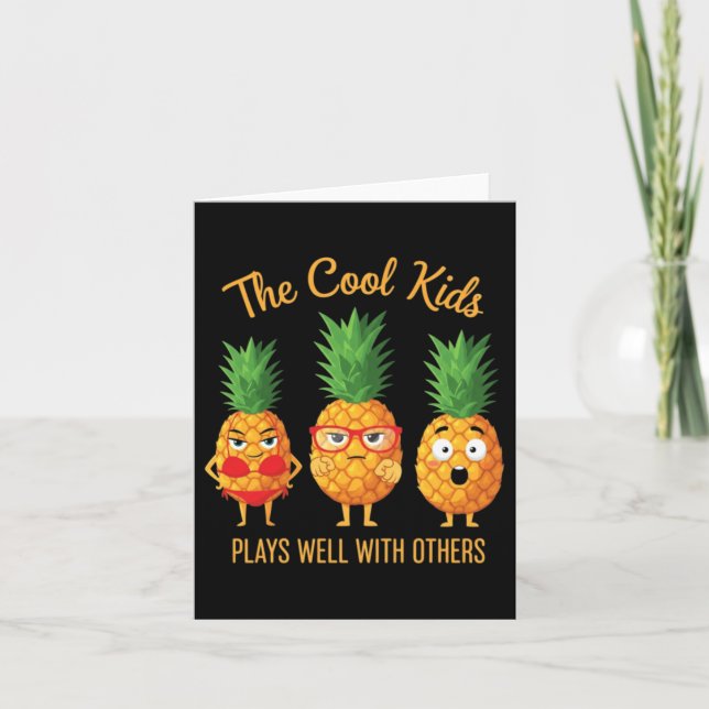 The Cool Kids Plays Well With Others Pineapples Kort (Framsida)