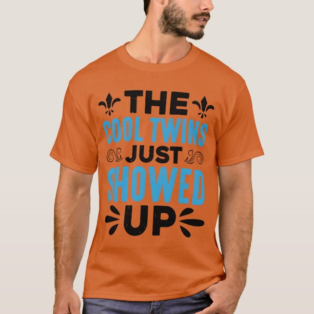 The Coolwins dök bara upp presentgåva vän T Shirt (Framsida)