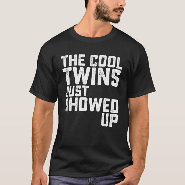 The Coolwins Just Showed Up Sister Brother Schoo f T Shirt (Framsida)
