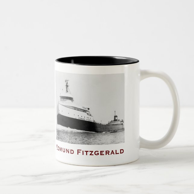 The Edmund Fitzgerald with Crew Names Två-Tonad Mugg (Höger)