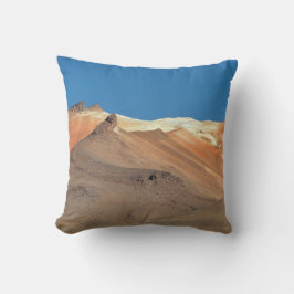 The Emerging Mountain of the Salt Deserts Kudde