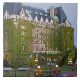 The Empress Hotel vid den inre hamnen i Kakelplatta
