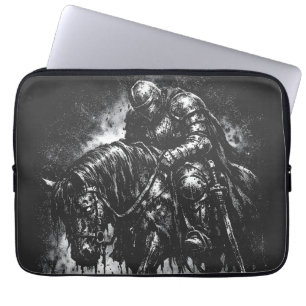The Fallen Knight av BurnsInHell Laptop Fodral