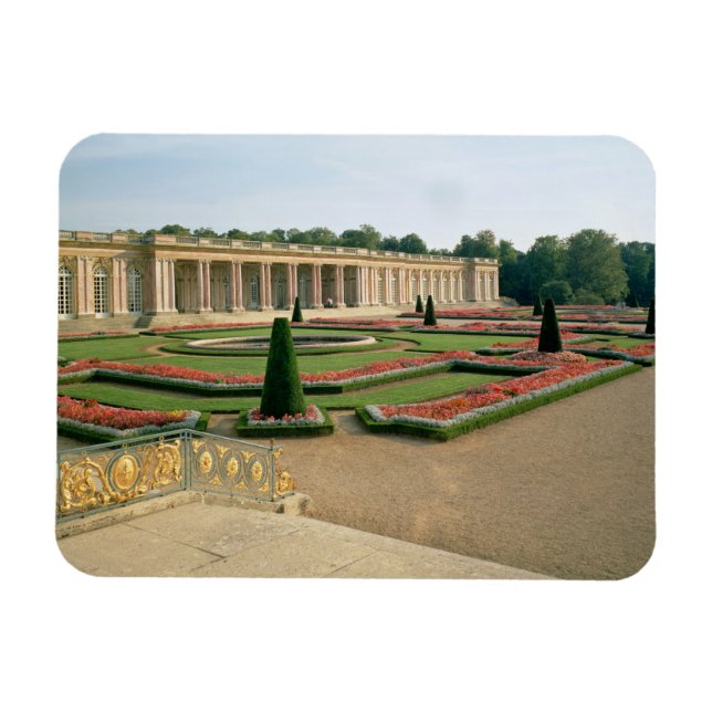 The Garden Facade of the Grand Trianon, 1687 (phot Magnet (Horisontell)