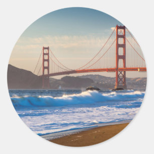 The Golden Gate Bridge från Baker Beach Runt Klistermärke