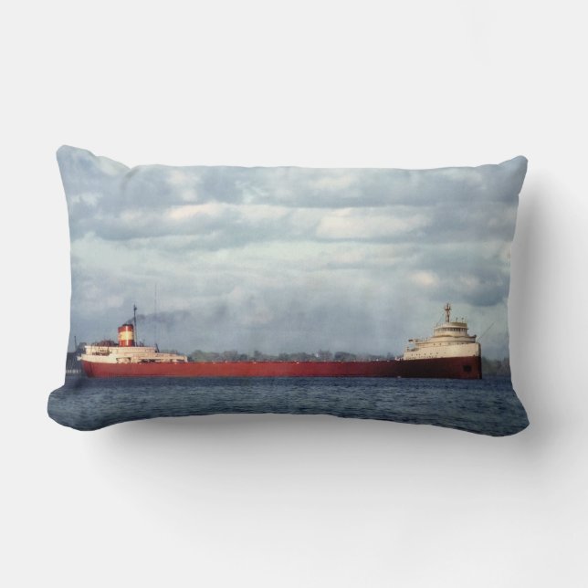 The Legendary S.S. Edmund Fitzgerald Lumbarkudde (Framsida)