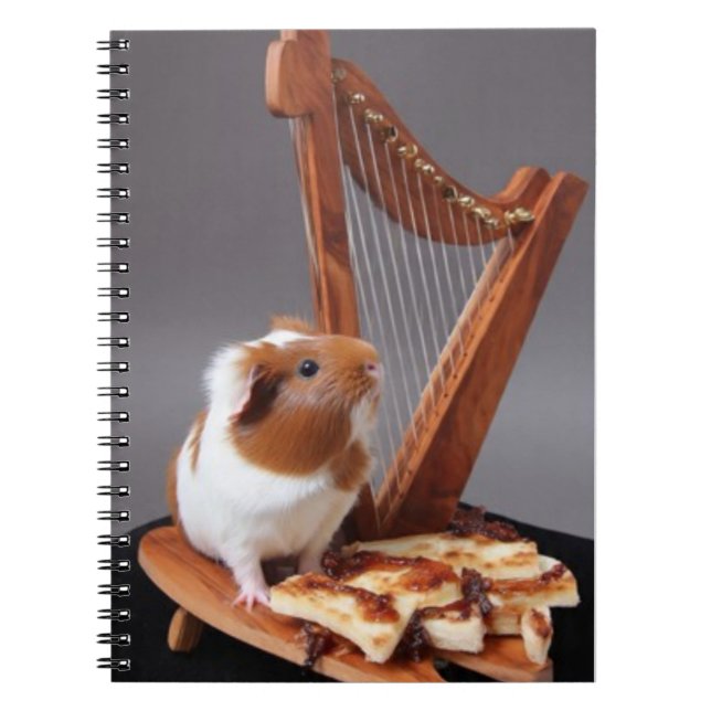 The Little Harpist – Elegant Guinea Pig Notebook Anteckningsbok (Framsidan)