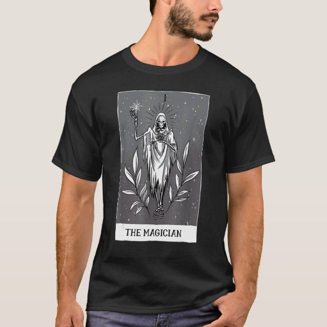 The Magician Tarot Card Occult Tee Gothic Style Wi (Framsida)