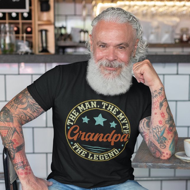 The man the myth the father's day of Grandpa T Shirt (Skapare uppladdad)
