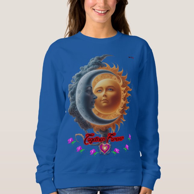 The Moon and the Sun together on a Blue Navy T Shirt (Framsida)