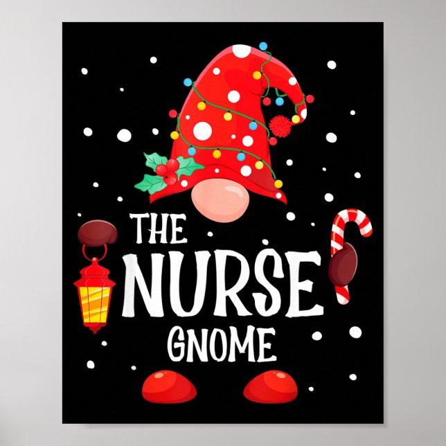 The Nurse Gnome Matching Family Christmas Gnome Pa Poster (Framsidan)