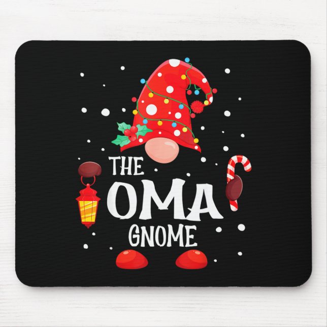 The Oma Gnome Matching Family Christmas Gnome Paja Musmatta (Framsidan)