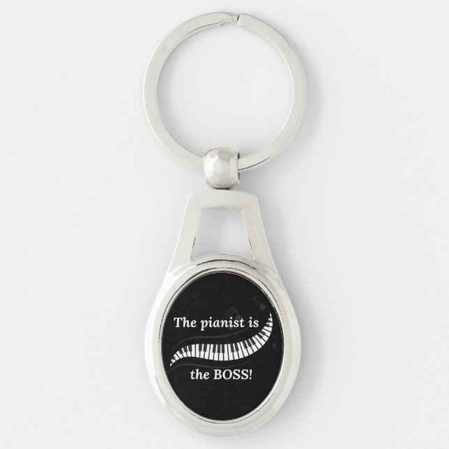 The pianist is  the BOSS Keychain Ovalt Silverfärgad Nyckelring (Framsidan)