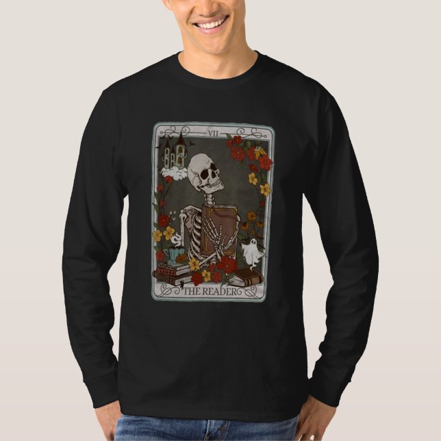 The Reader Tarot Card Bookish Skeleton Librarian B T Shirt (Framsida)