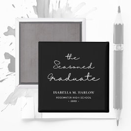 The Seasoned Graduate Personlig Magnet