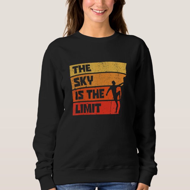 The Sky Is The Limit Rock Climbing Bouldering Clim T Shirt (Framsida)